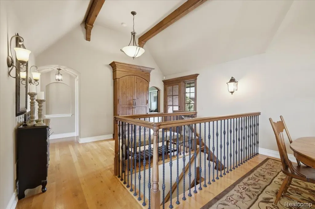 9095 S Saginaw Road Grand Blanc Charter Township MI 48439