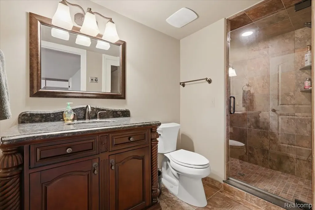 9095 S Saginaw Road Grand Blanc Charter Township MI 48439