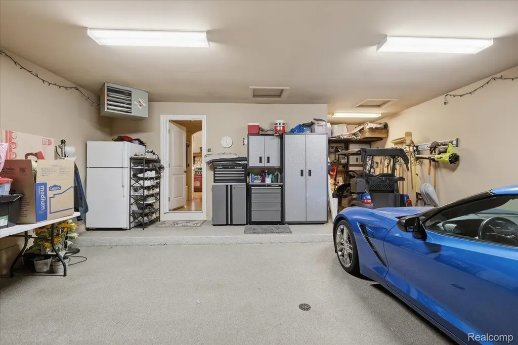 9095 S Saginaw Road Grand Blanc Charter Township MI 48439