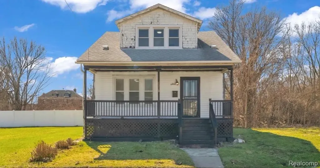 5573 Montclair Street Detroit City MI 48213