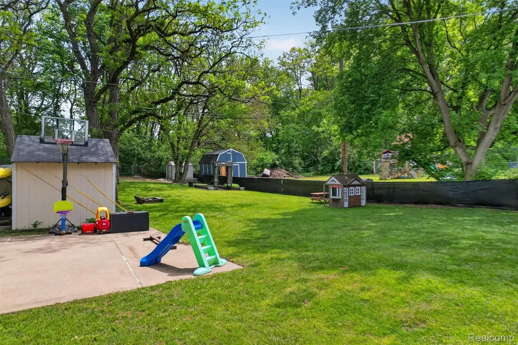 5045 Culver Road Brighton Township MI 48114
