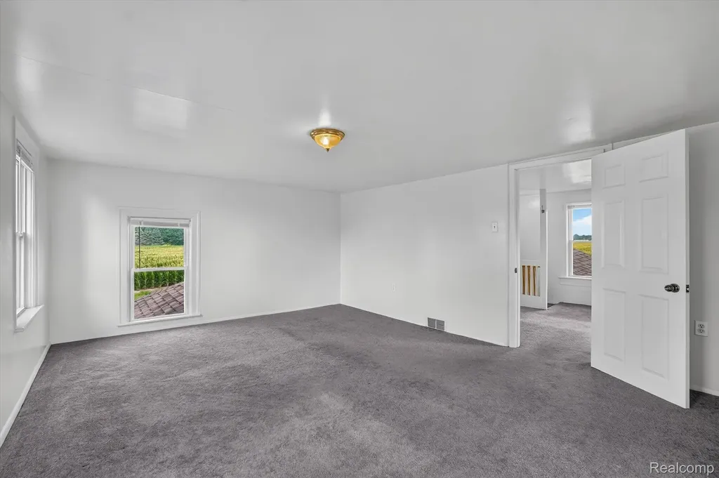 5660 Tittabawassee Road Kochville Township MI 48604
