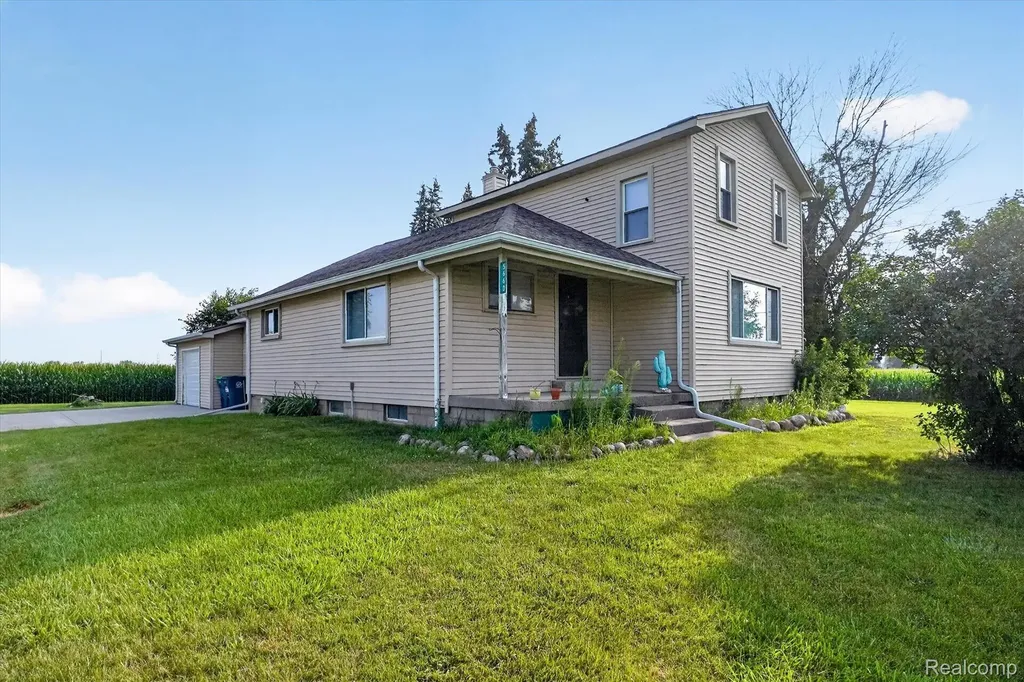 5660 Tittabawassee Road Kochville Township MI 48604