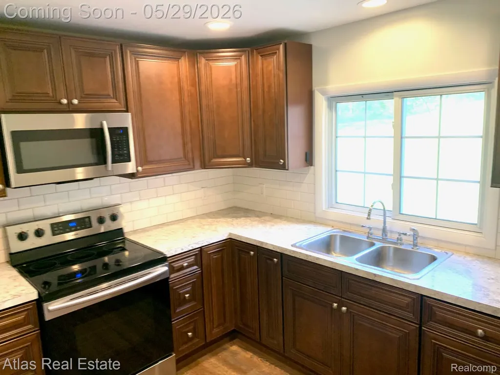 15145 Worden Road Groveland Township MI 48442