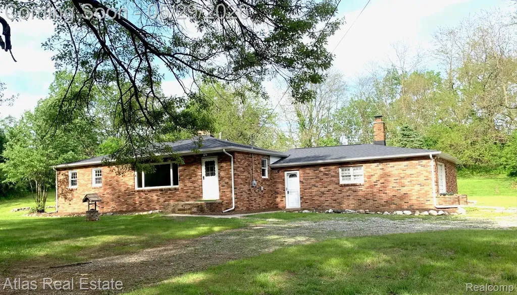 15145 Worden Road Groveland Township MI 48442