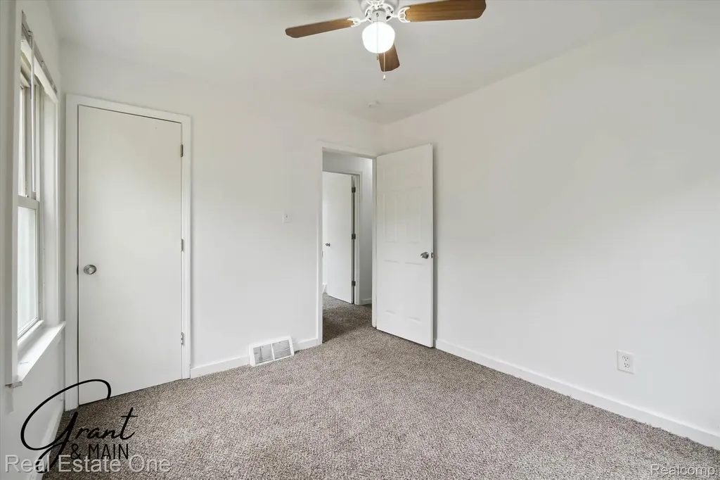 13926 Rockdale Street Detroit City MI 48223