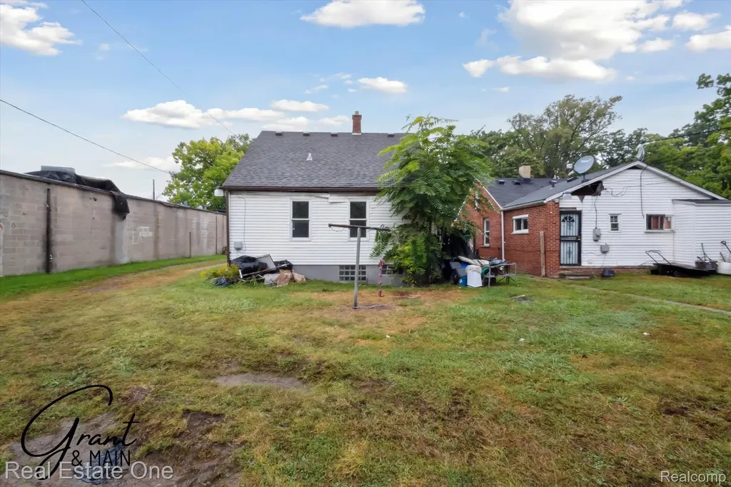 13926 Rockdale Street Detroit City MI 48223