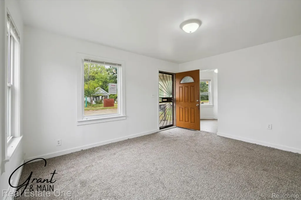 13926 Rockdale Street Detroit City MI 48223