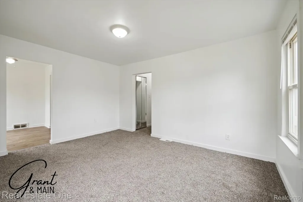 13926 Rockdale Street Detroit City MI 48223