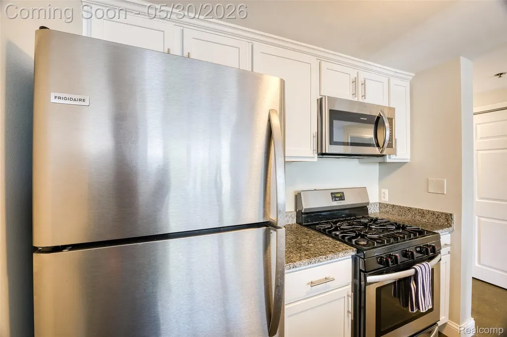 250 E Harbortown Drive Detroit City MI 48207