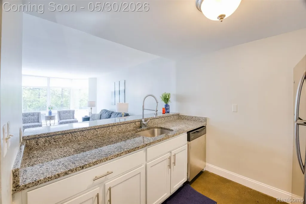 250 E Harbortown Drive Detroit City MI 48207