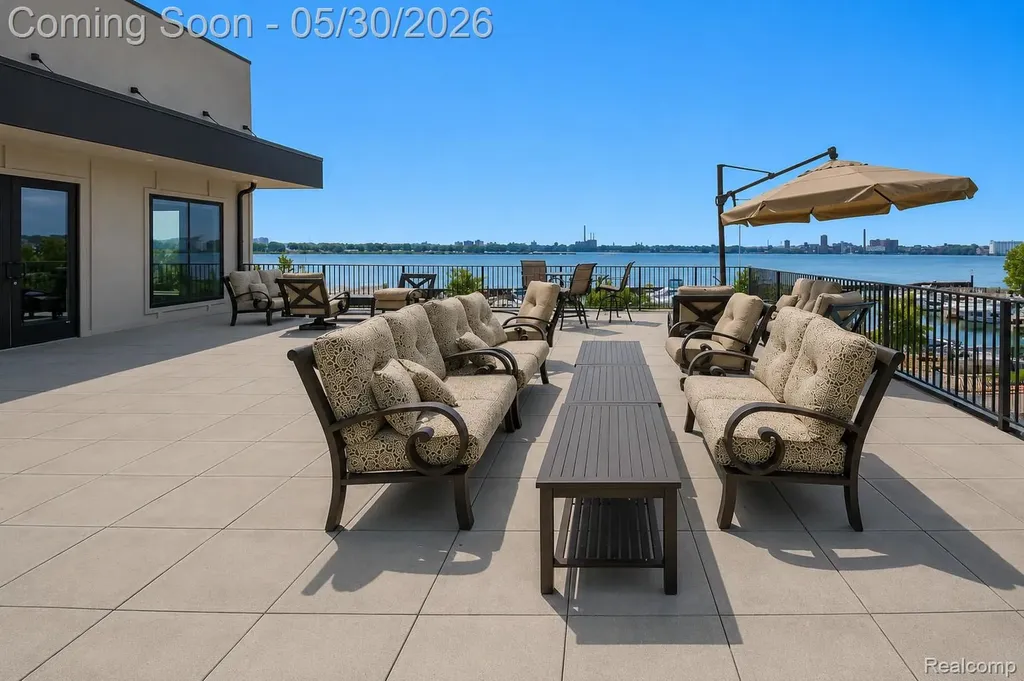 250 E Harbortown Drive Detroit City MI 48207