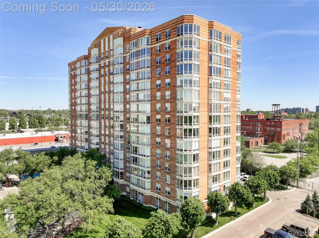 250 E Harbortown Drive Detroit City MI 48207