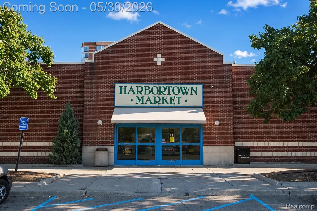 250 E Harbortown Drive Detroit City MI 48207