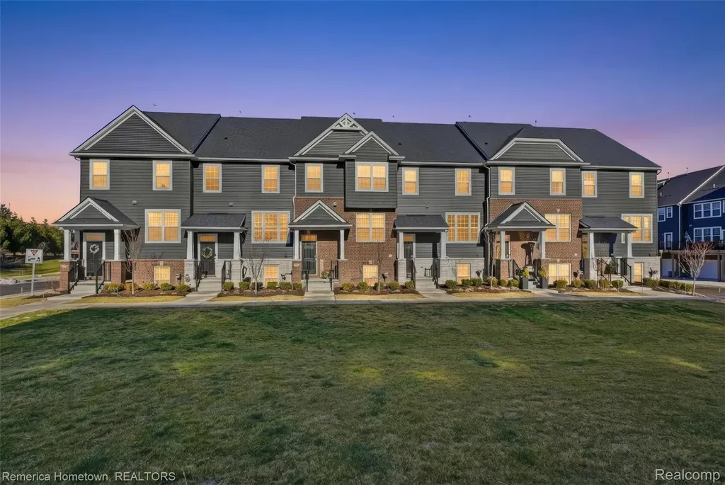 230 Sydney Court S Plymouth City MI 48170
