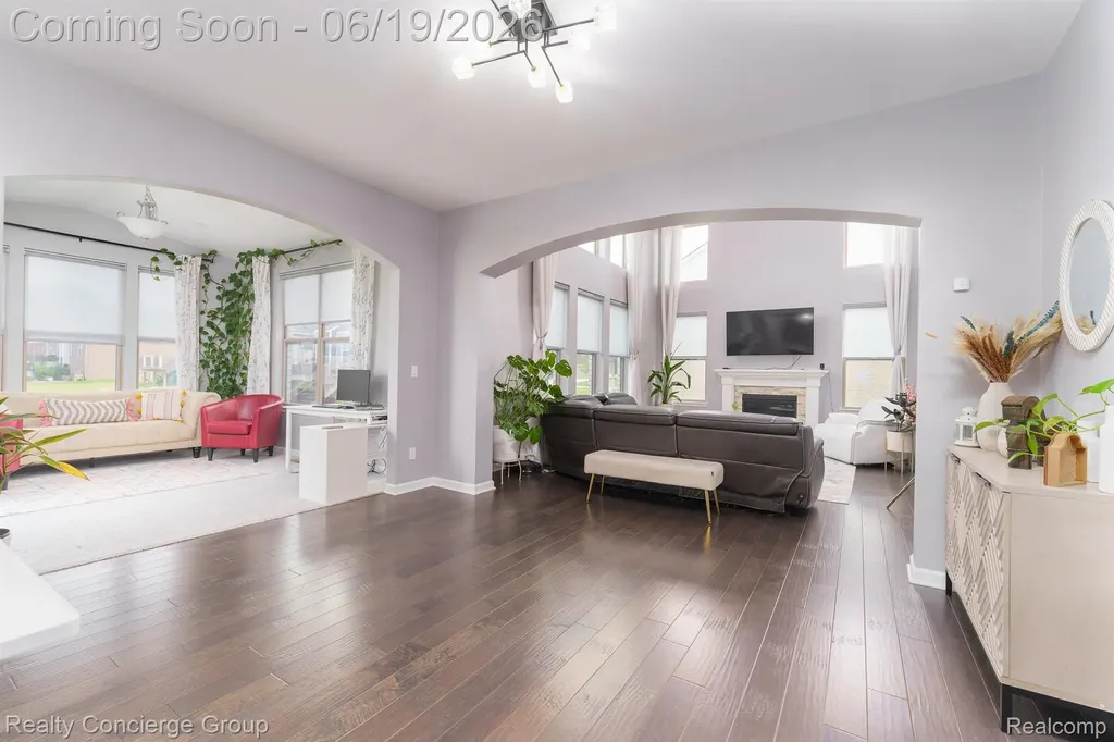 2165 Memorial Lane Rochester Hills City MI 48307