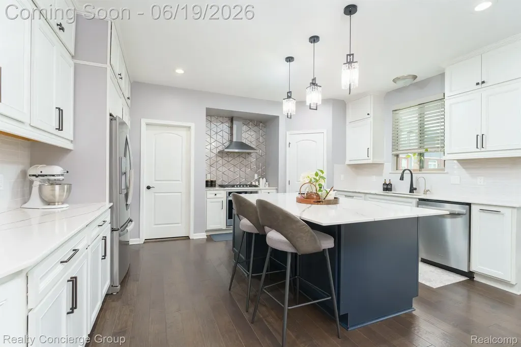 2165 Memorial Lane Rochester Hills City MI 48307