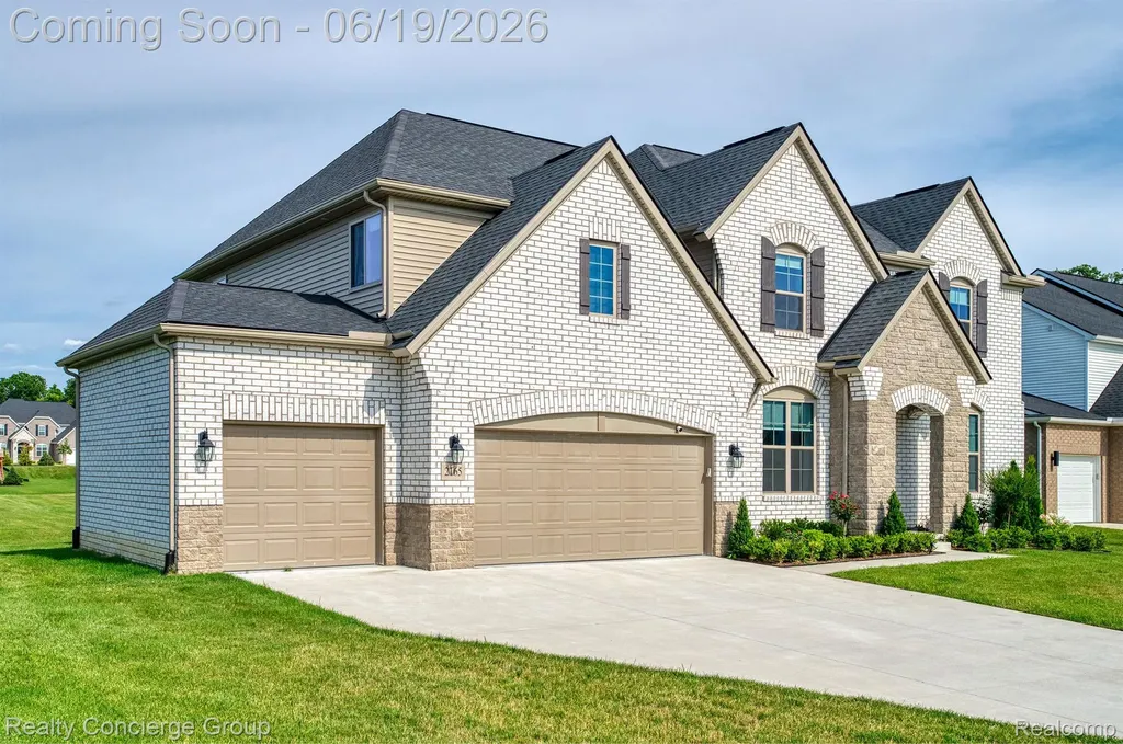 2165 Memorial Lane Rochester Hills City MI 48307