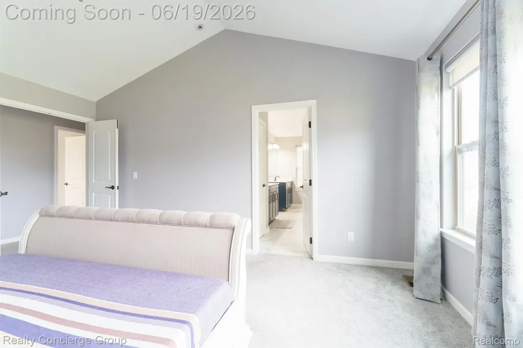 2165 Memorial Lane Rochester Hills City MI 48307