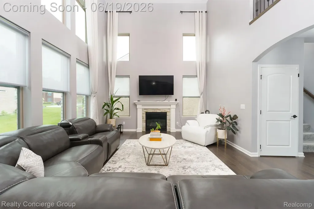 2165 Memorial Lane Rochester Hills City MI 48307