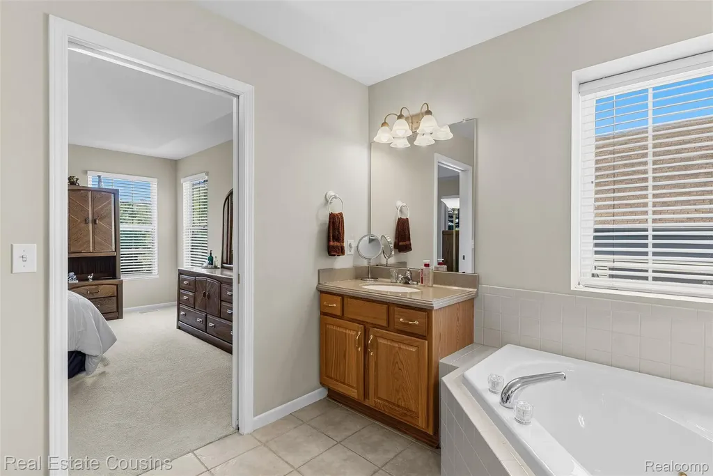 4344 Oak Tree Court Fenton Charter Township MI 48430