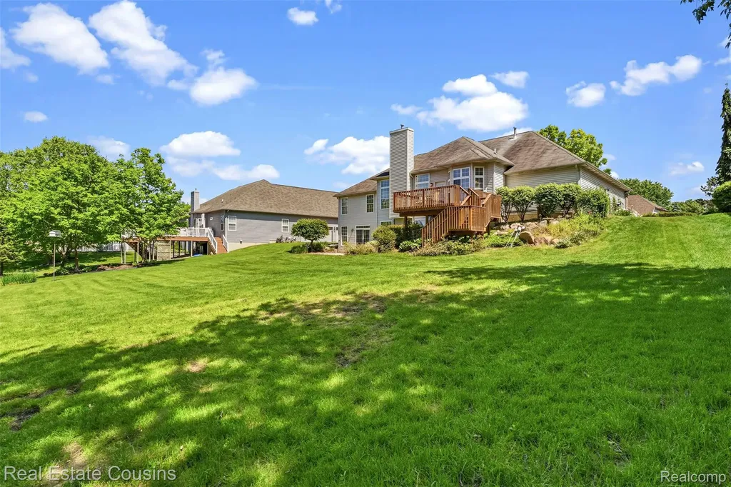 4344 Oak Tree Court Fenton Charter Township MI 48430