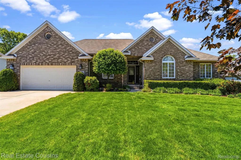 4344 Oak Tree Court Fenton Charter Township MI 48430