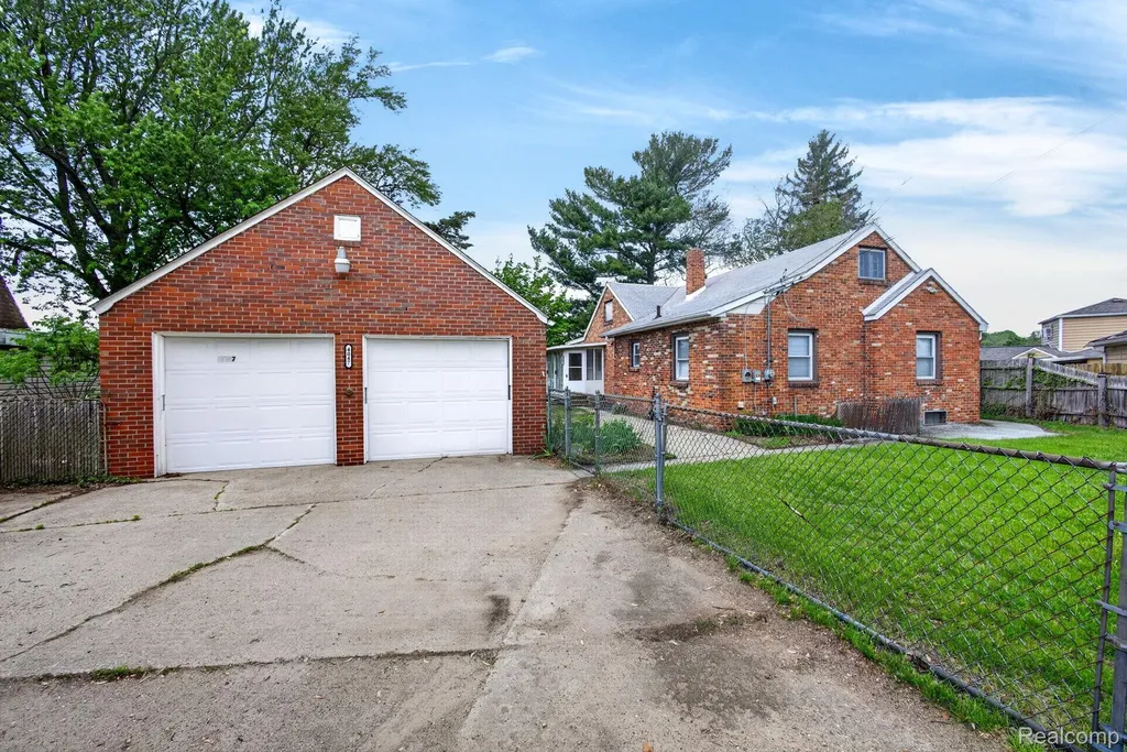 4047 Mitchell Drive Genesee Charter Township MI 48506