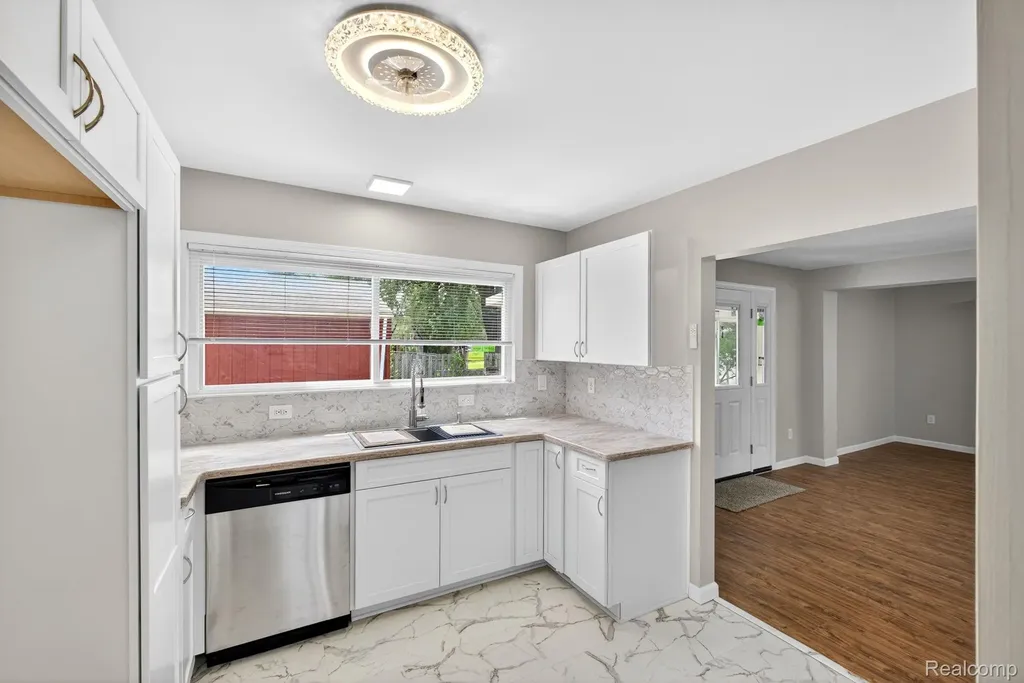 4047 Mitchell Drive Genesee Charter Township MI 48506