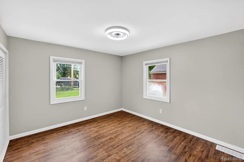 4047 Mitchell Drive Genesee Charter Township MI 48506