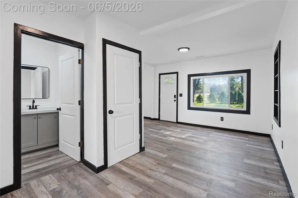 8053 Leadley Avenue Genesee Charter Township MI 48458