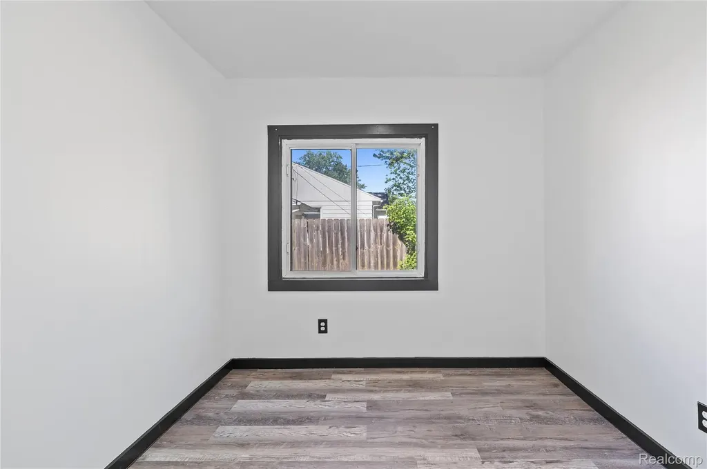 8053 Leadley Avenue Genesee Charter Township MI 48458