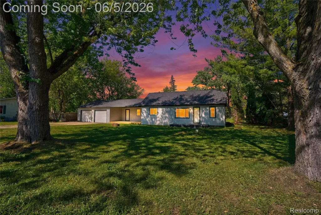8053 Leadley Avenue Genesee Charter Township MI 48458