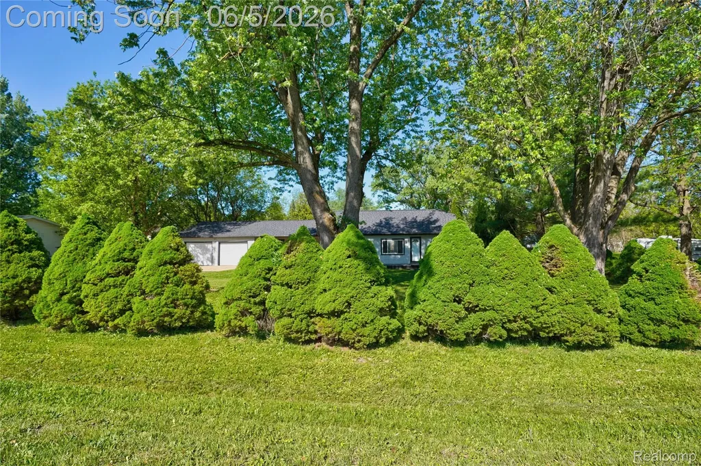 8053 Leadley Avenue Genesee Charter Township MI 48458