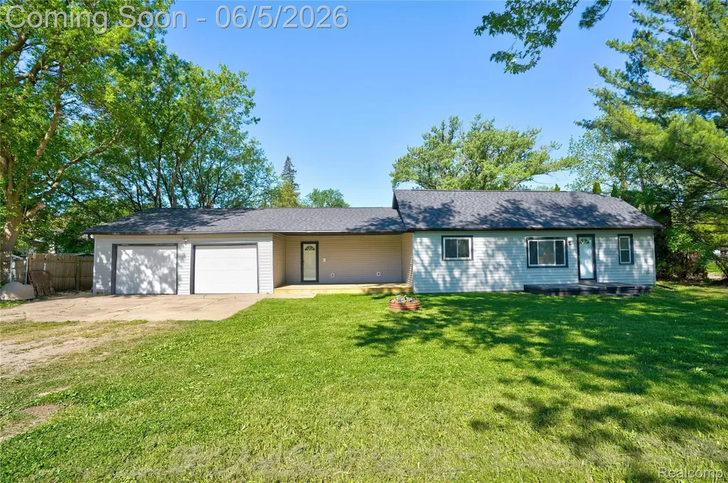8053 Leadley Avenue Genesee Charter Township MI 48458