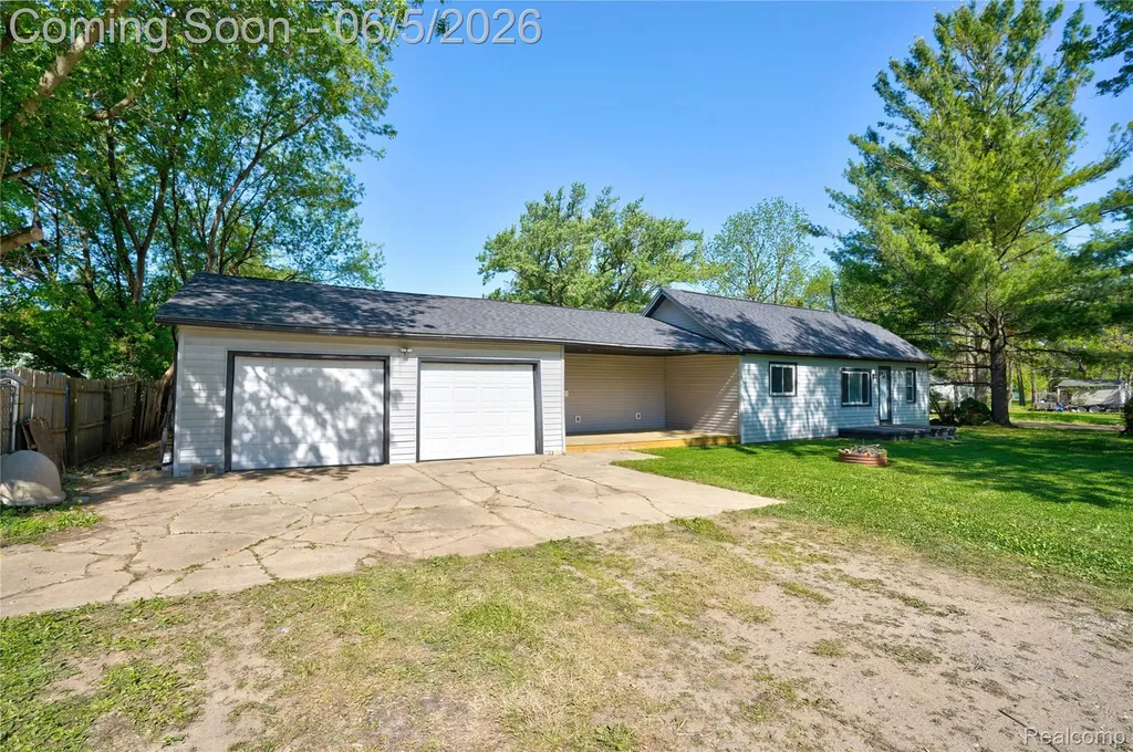 8053 Leadley Avenue Genesee Charter Township MI 48458