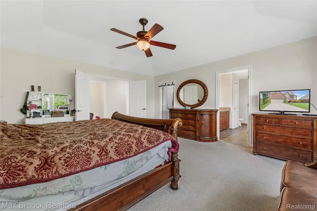 1171 Cambria Drive Troy City MI 48085