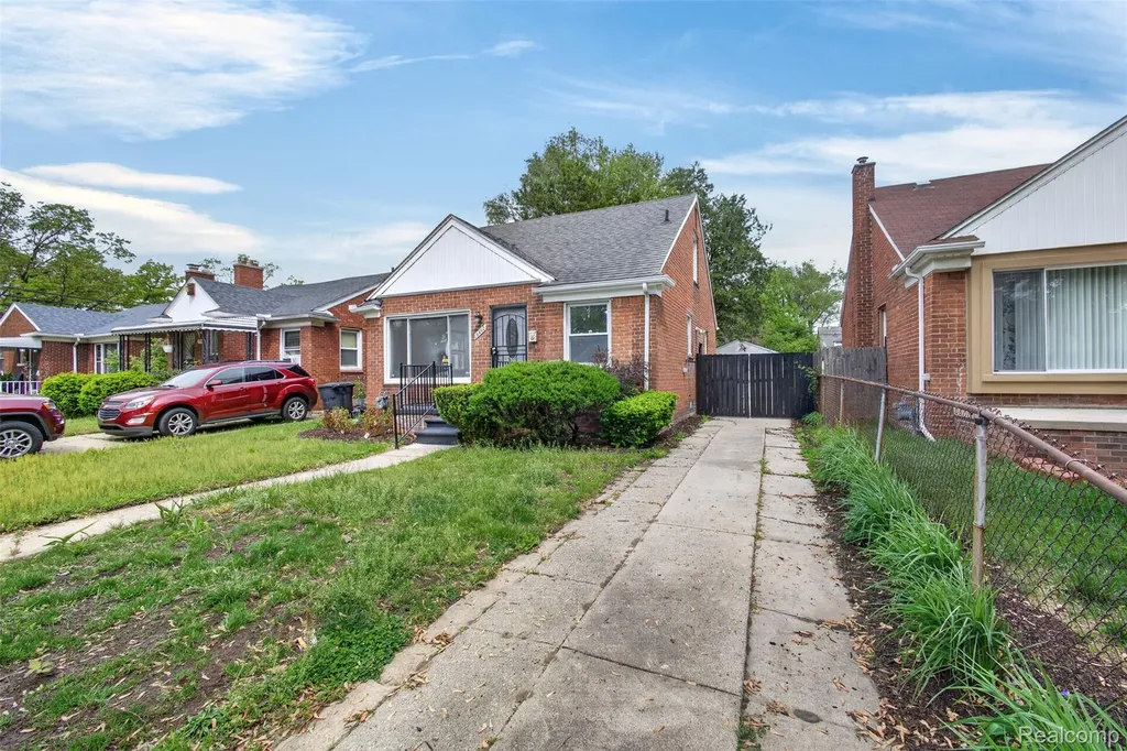 19490 Ilene Street Detroit City MI 48221