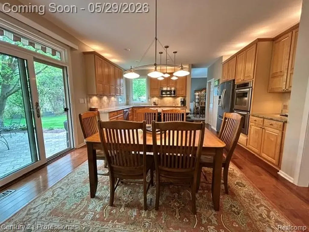 22177 Hazelton Court Novi City MI 48374