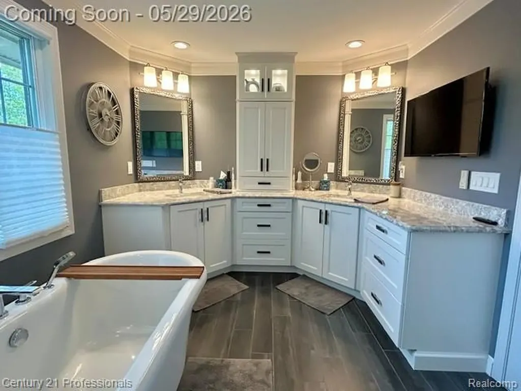 22177 Hazelton Court Novi City MI 48374