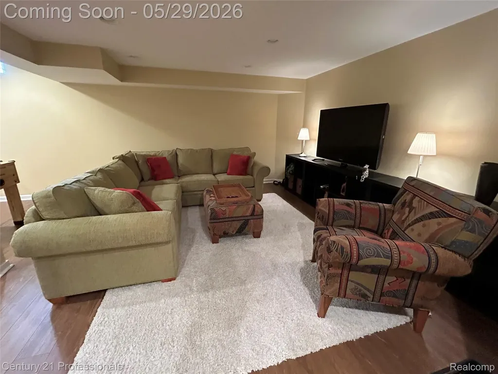 22177 Hazelton Court Novi City MI 48374