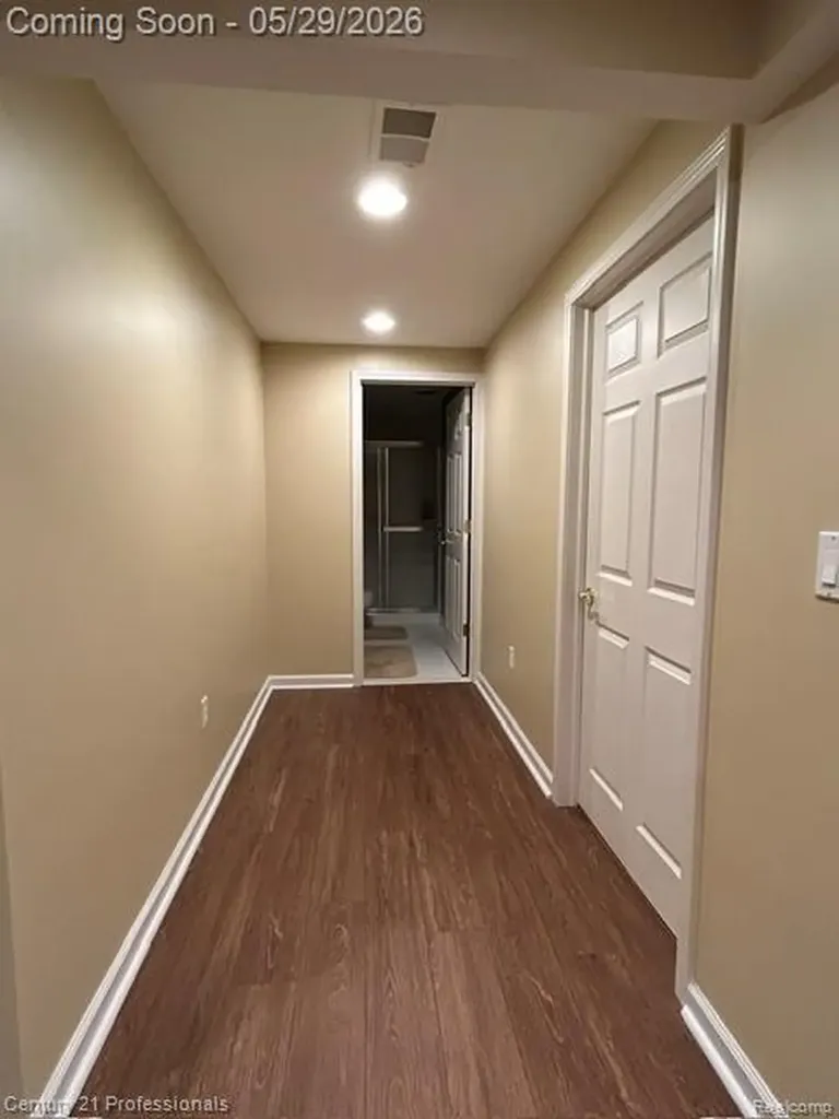 22177 Hazelton Court Novi City MI 48374