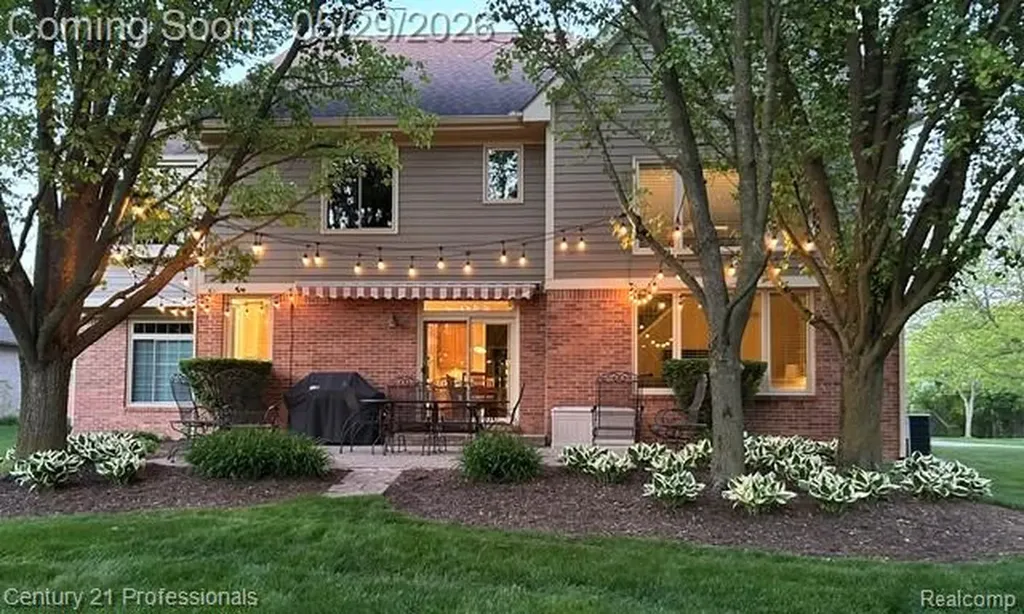 22177 Hazelton Court Novi City MI 48374