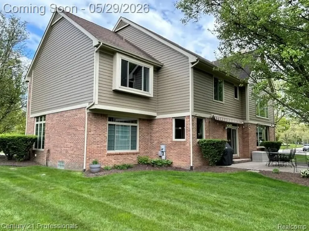 22177 Hazelton Court Novi City MI 48374