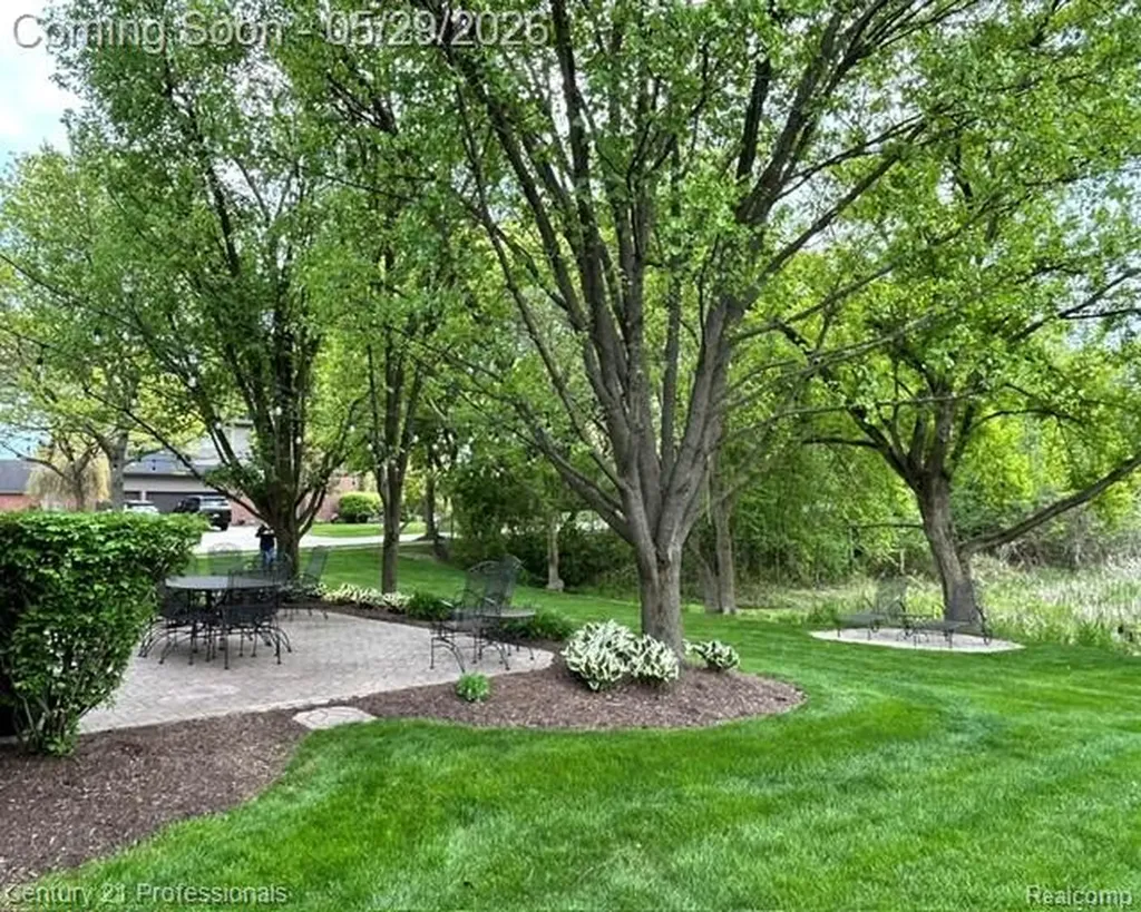 22177 Hazelton Court Novi City MI 48374