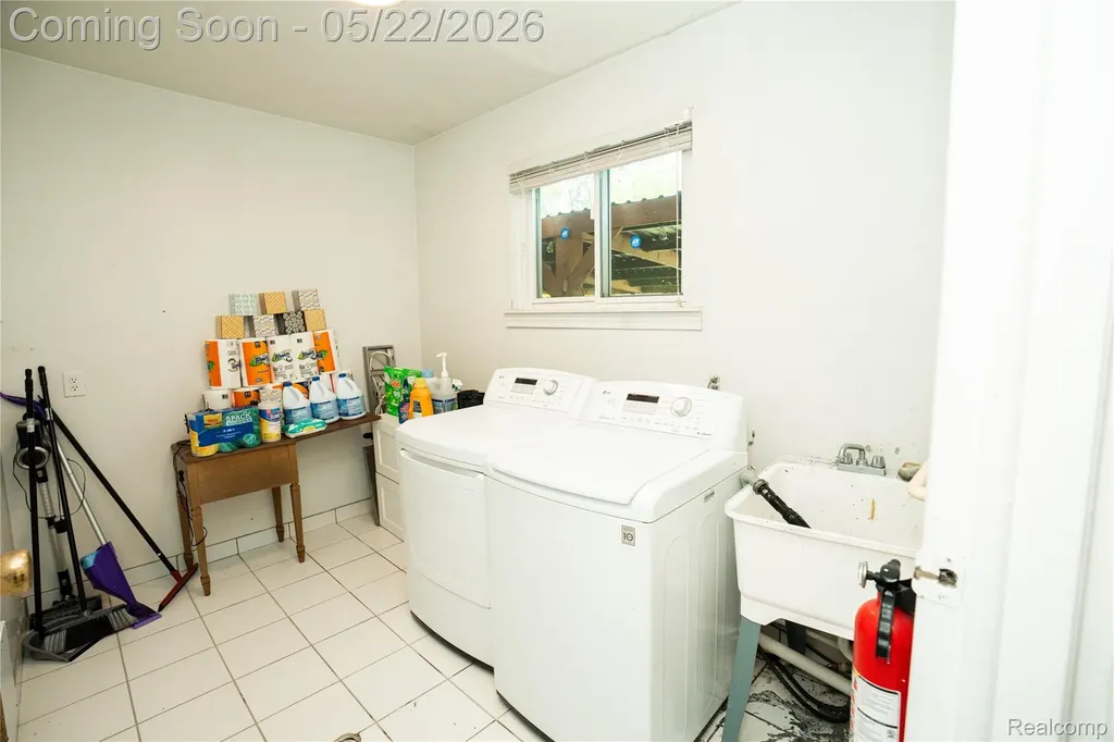 3131 Elmcrest Road Sterling Heights City MI 48310
