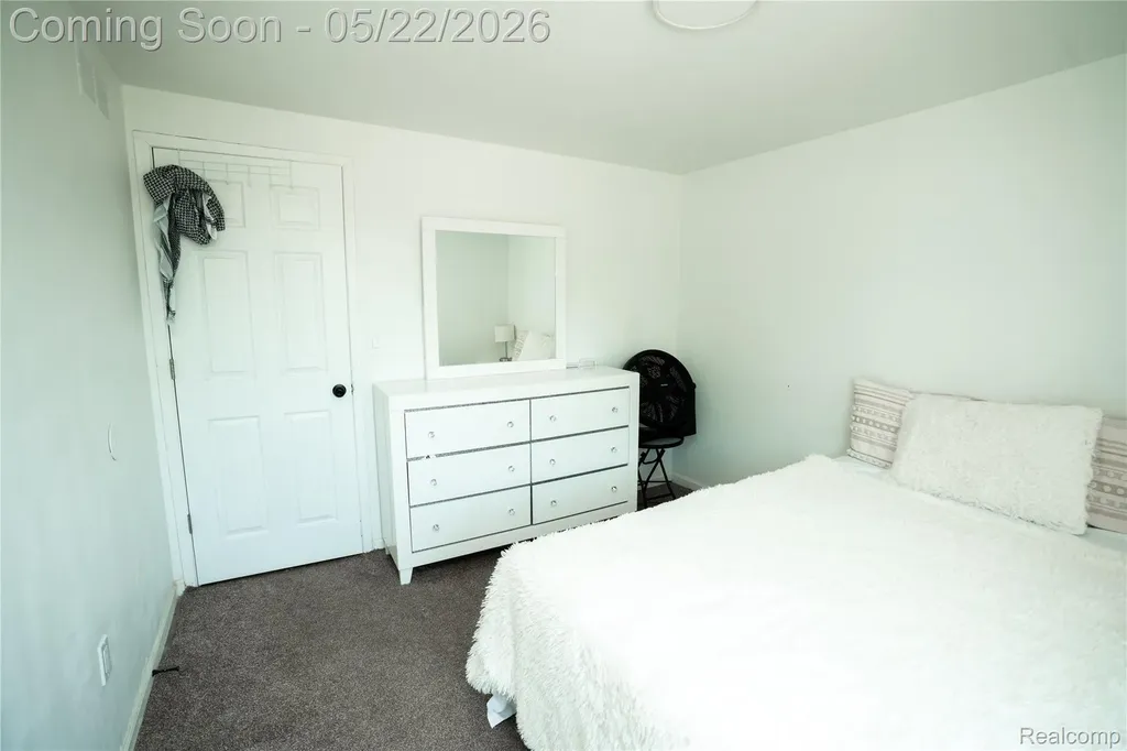 3131 Elmcrest Road Sterling Heights City MI 48310