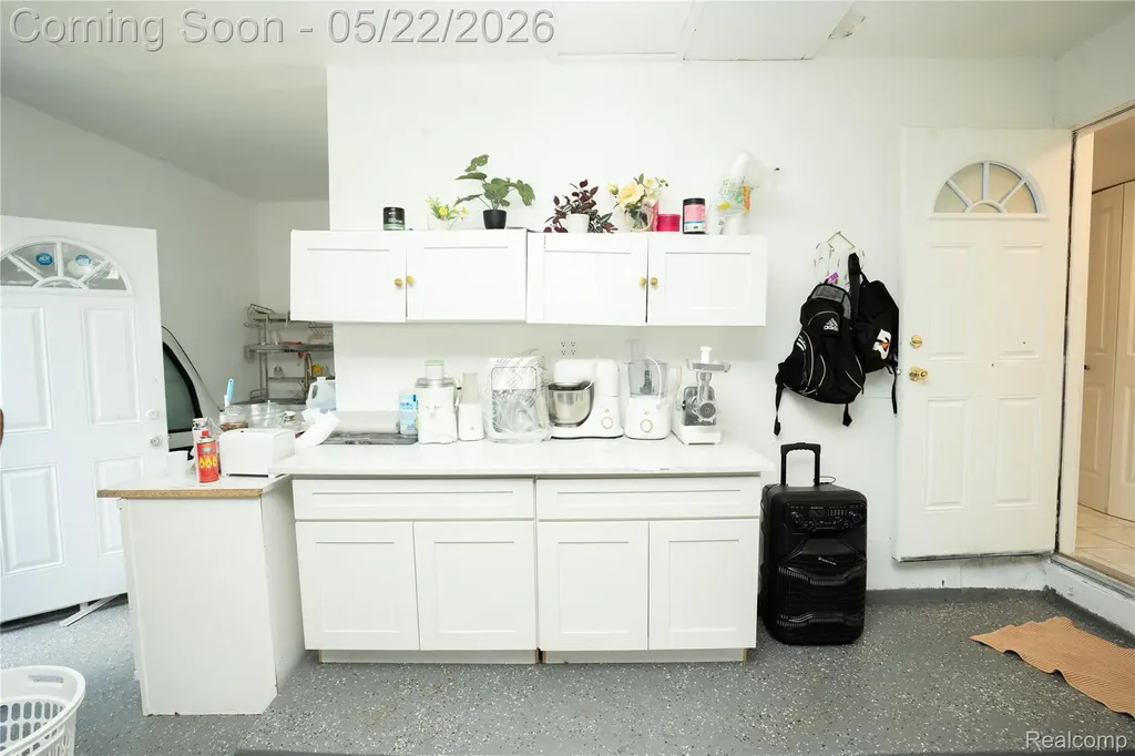 3131 Elmcrest Road Sterling Heights City MI 48310