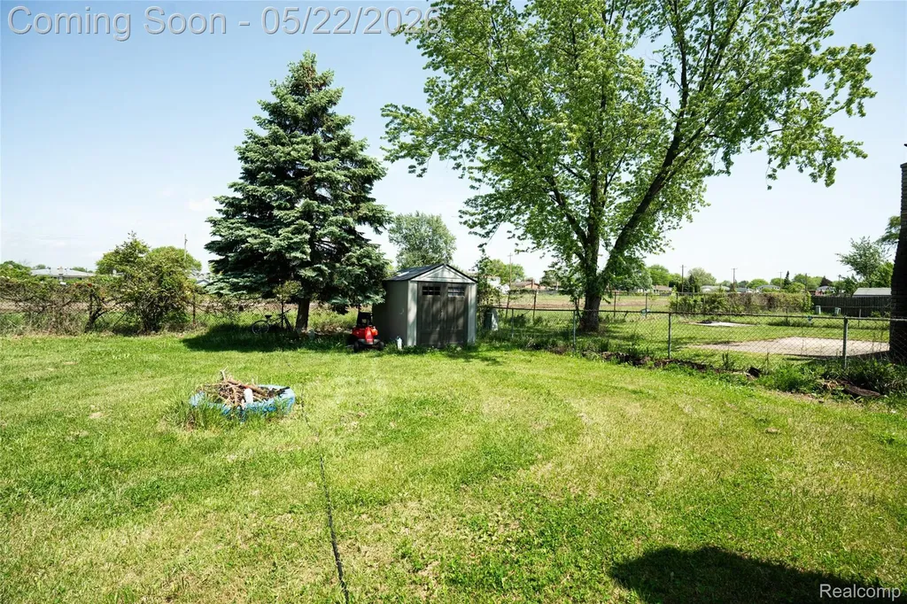 3131 Elmcrest Road Sterling Heights City MI 48310