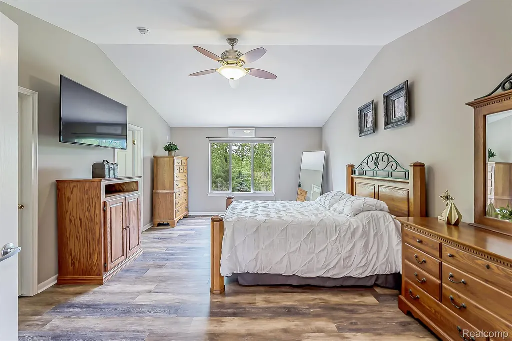 58721 Carriage Lane Lyon Charter Township MI 48178